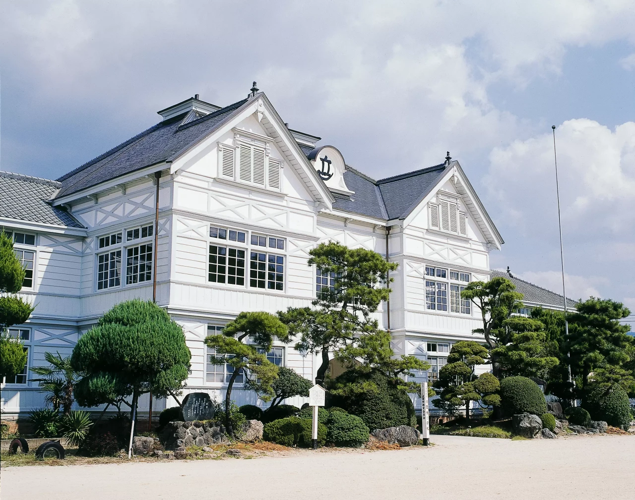 旧高尾小学 MATCHA 日本旅游网络杂志