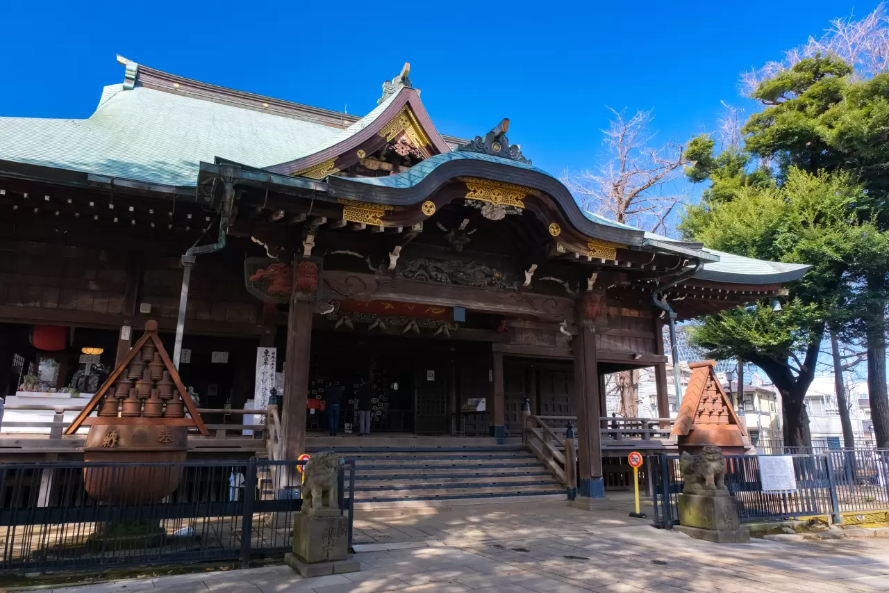 イモリ？どじょう？ 文鎮 Zoshigaya Kishimojin Temple - Access, Business Hours, Nearby