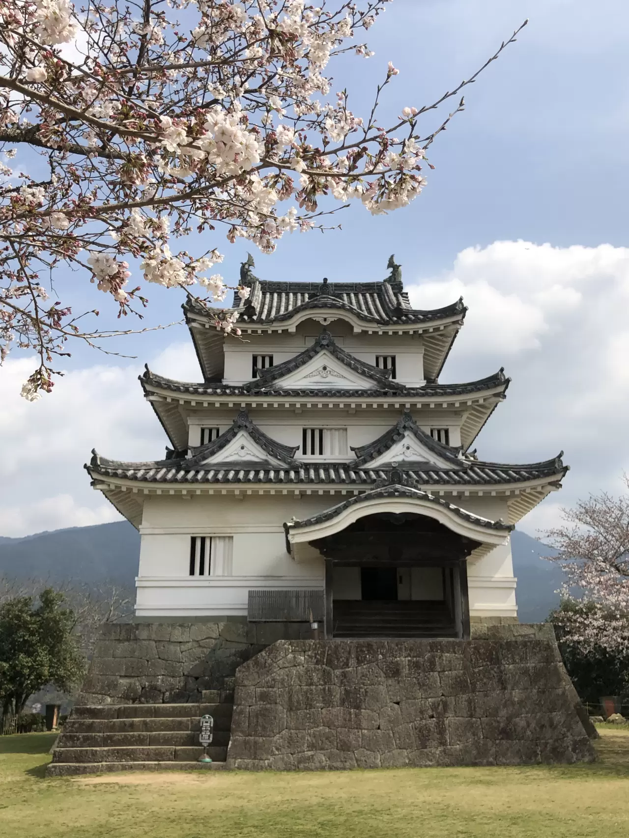 週刊 名城をゆく 34 宇和島城・大洲城 日本100名城No.83宇和島城の見どころやスタンプや駐車場は