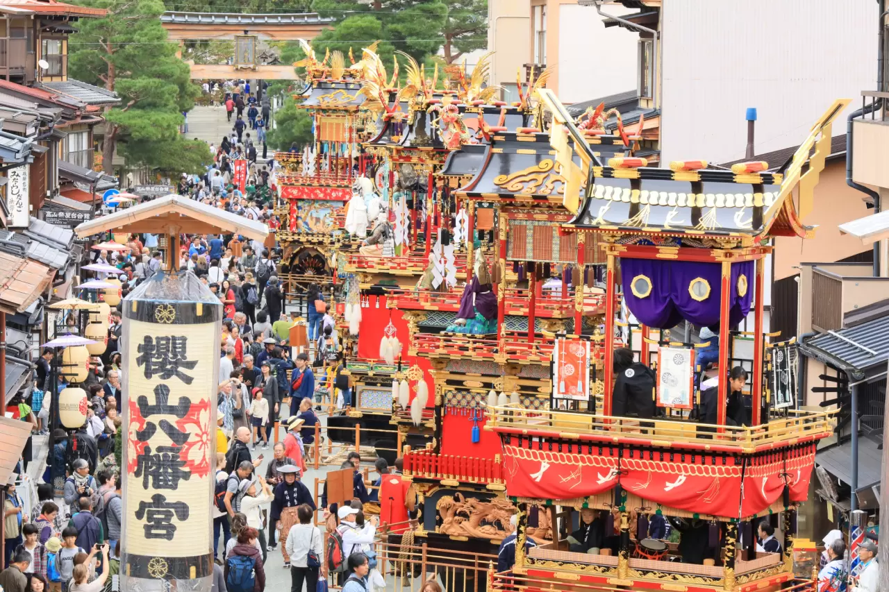 秋の高山祭のアクセス・営業時間・周辺スポット - 日本の観光メディア