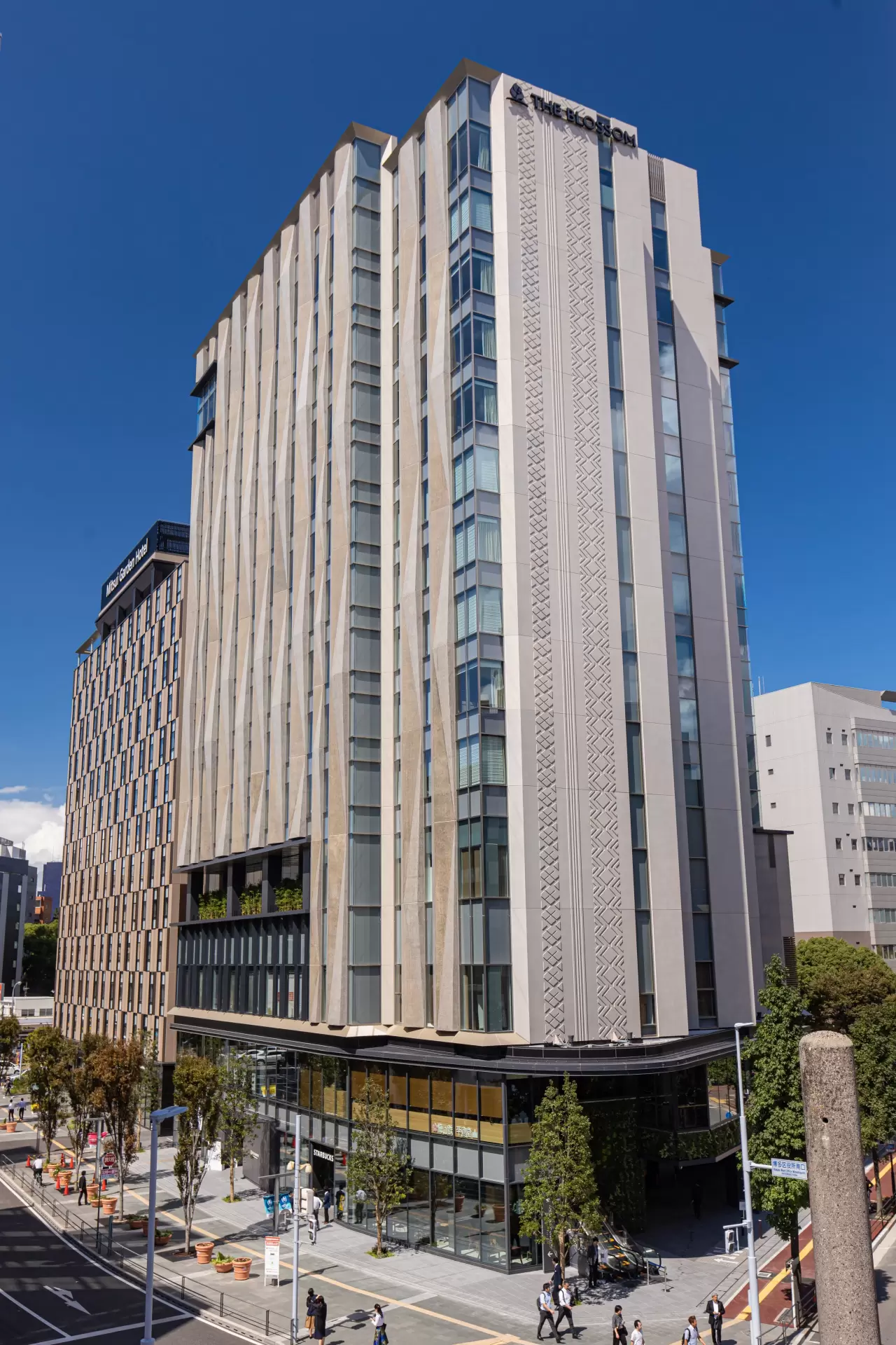 the blossom hakata premier