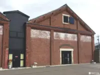 โกดังอิฐแดงซึรุกะ