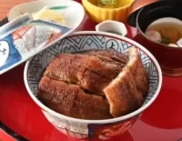 炭烤乌纳富士白壁别墅