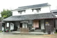 Handweaving Village: Momenkura Chita