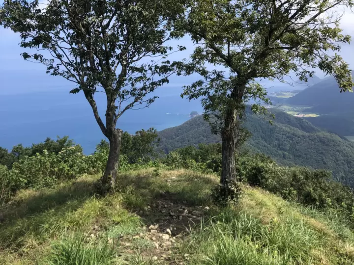伊萨高山
