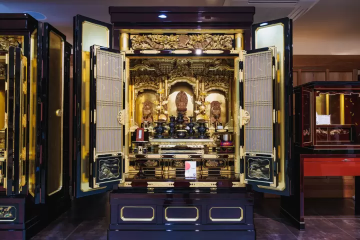 Inoue Buddhist Altar