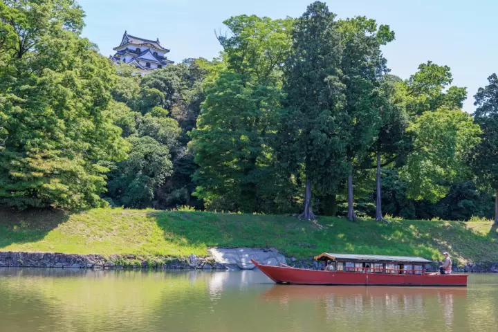 Hikone Castle Houseboat