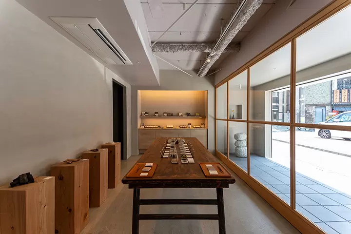 hibi 10MINUTES AROMA STORE TOKYO